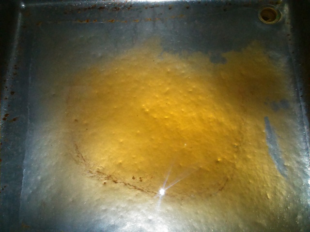 Καθαρισμός σωληνώσεων ζεστού νερού.